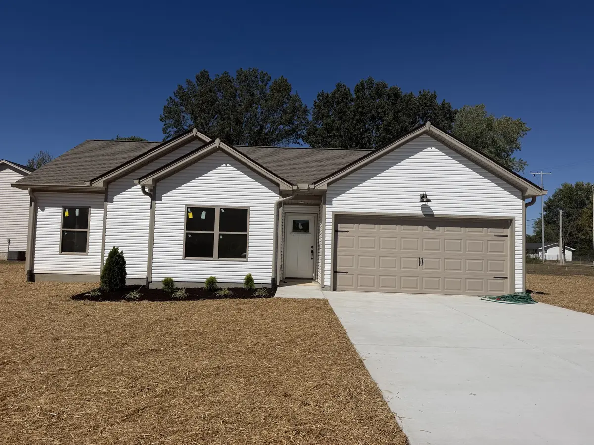 532 Phelps St, Greenbrier, TN 37073
