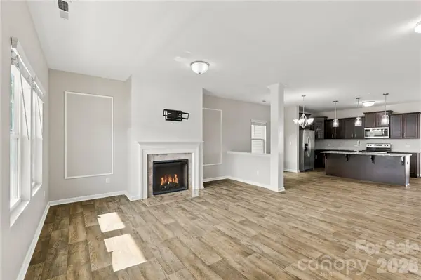5137 Thomasville DR, Belmont, NC 28012