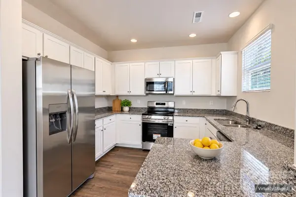 1010 Moorebrook DR #A, Charlotte, NC 28214