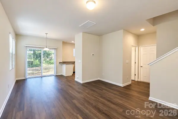 1010 Moorebrook DR #B, Charlotte, NC 28214