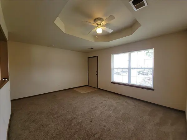 1250 & 1252 NW Woodbury PL, Grain Valley, MO 64029