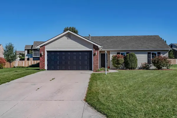8627 Tara CT, Fort Wayne, IN 46825-6683