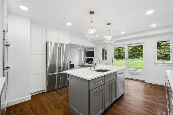 159 Wykagyl TER, New Rochelle, NY 10804