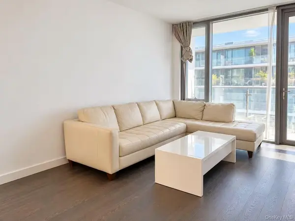 131-03 40th AVE #15R, Flushing, NY 11354