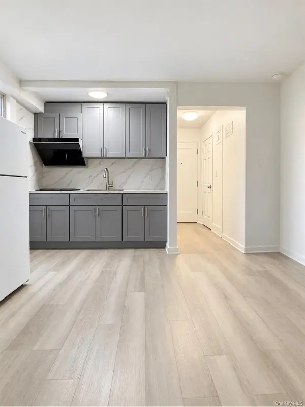 14444 41 AVE #F, Flushing, NY 11355