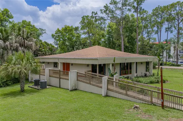 100 EL CAMINO DR #301, Winter Haven, FL 33884