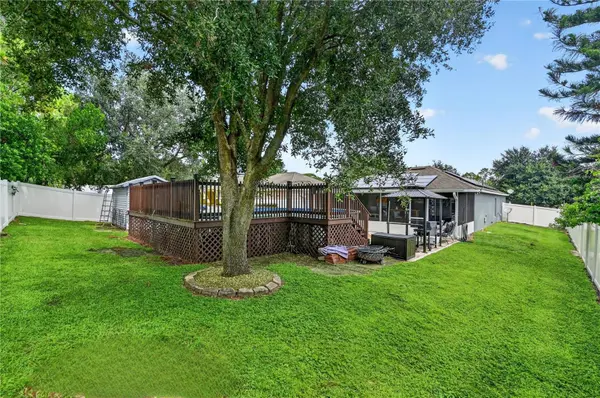 1015 NAES LN, Lake Wales, FL 33853