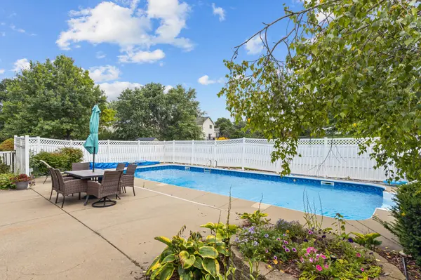 15712 Crocus AVE W, Rosemount, MN 55068