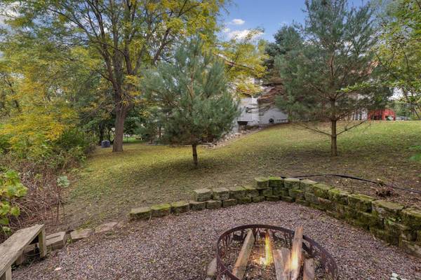 1128 Creekside CIR, Stillwater, MN 55082