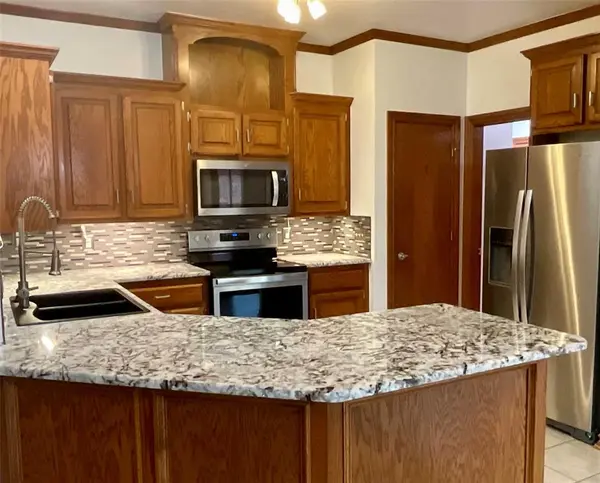 9208 Roadrunner AVE, Oklahoma City, OK 73139