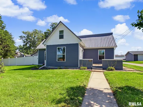 1422 N 17TH ST, Quincy, IL 62301