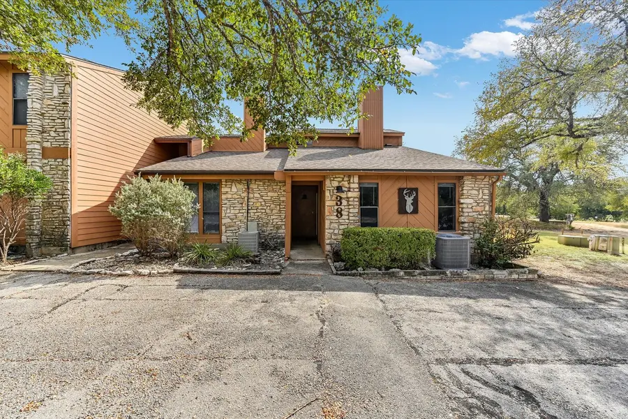 39 Cypress Fairway VLG #39, Wimberley, TX 78676