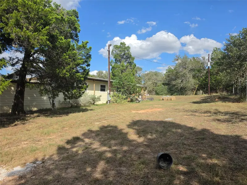 150 Wayside DR, Elgin, TX 78621
