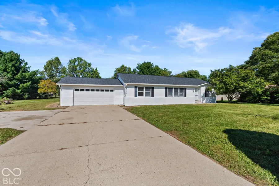 2114 E Bo Mar BLVD, Greenfield, IN 46140