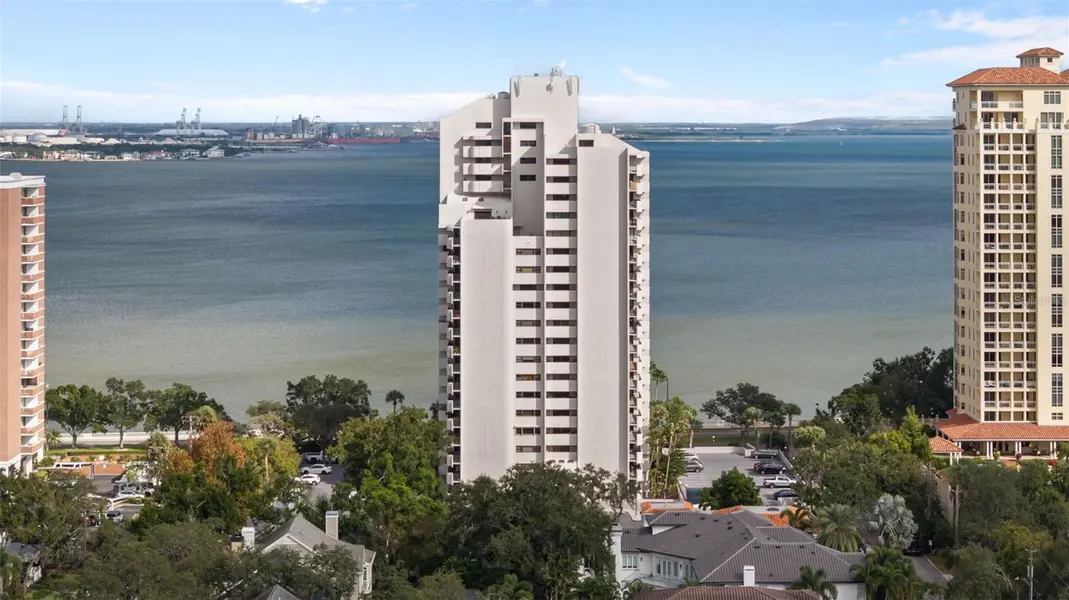 4141 BAYSHORE BLVD #205, Tampa, FL 33611