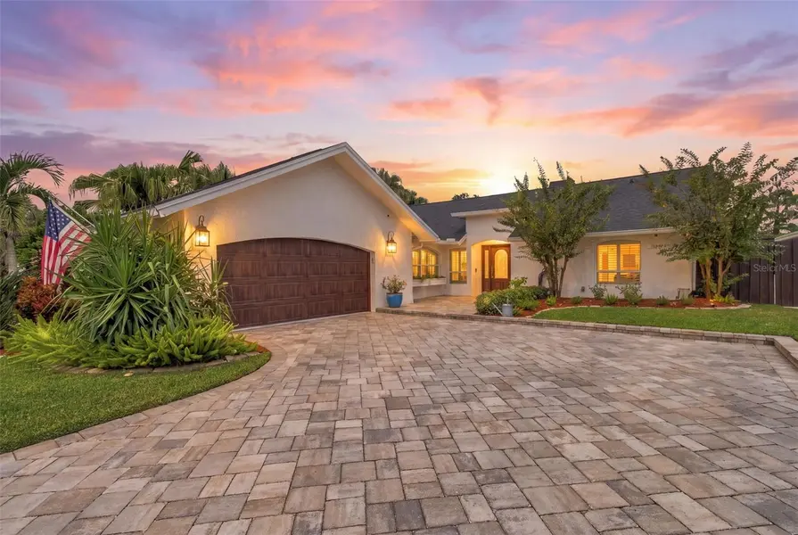 13603 CLUBSIDE DR, Tampa, FL 33624