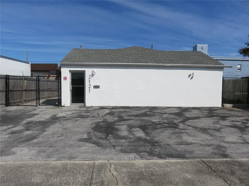 2121 2ND AVE S, St Petersburg, FL 33712