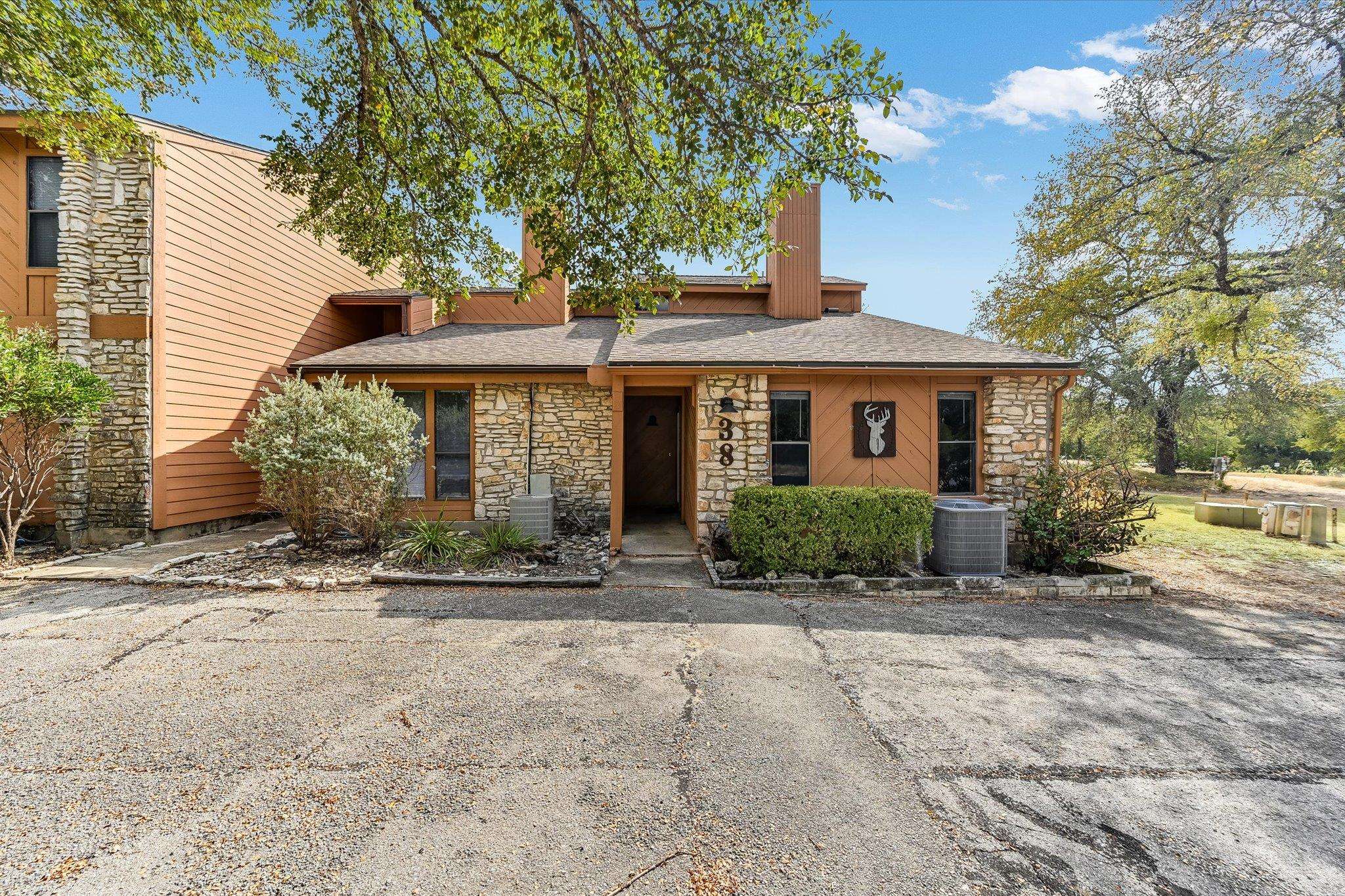 39 Cypress Fairway VLG #39, Wimberley, TX 78676