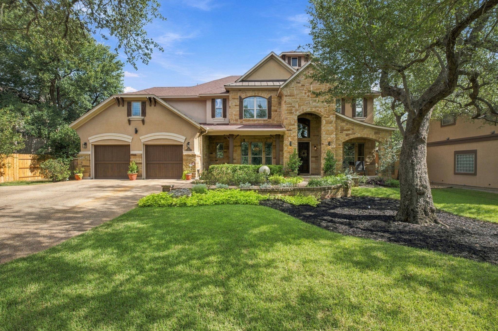 7816 Bettis Trophy DR, Austin, TX 78739