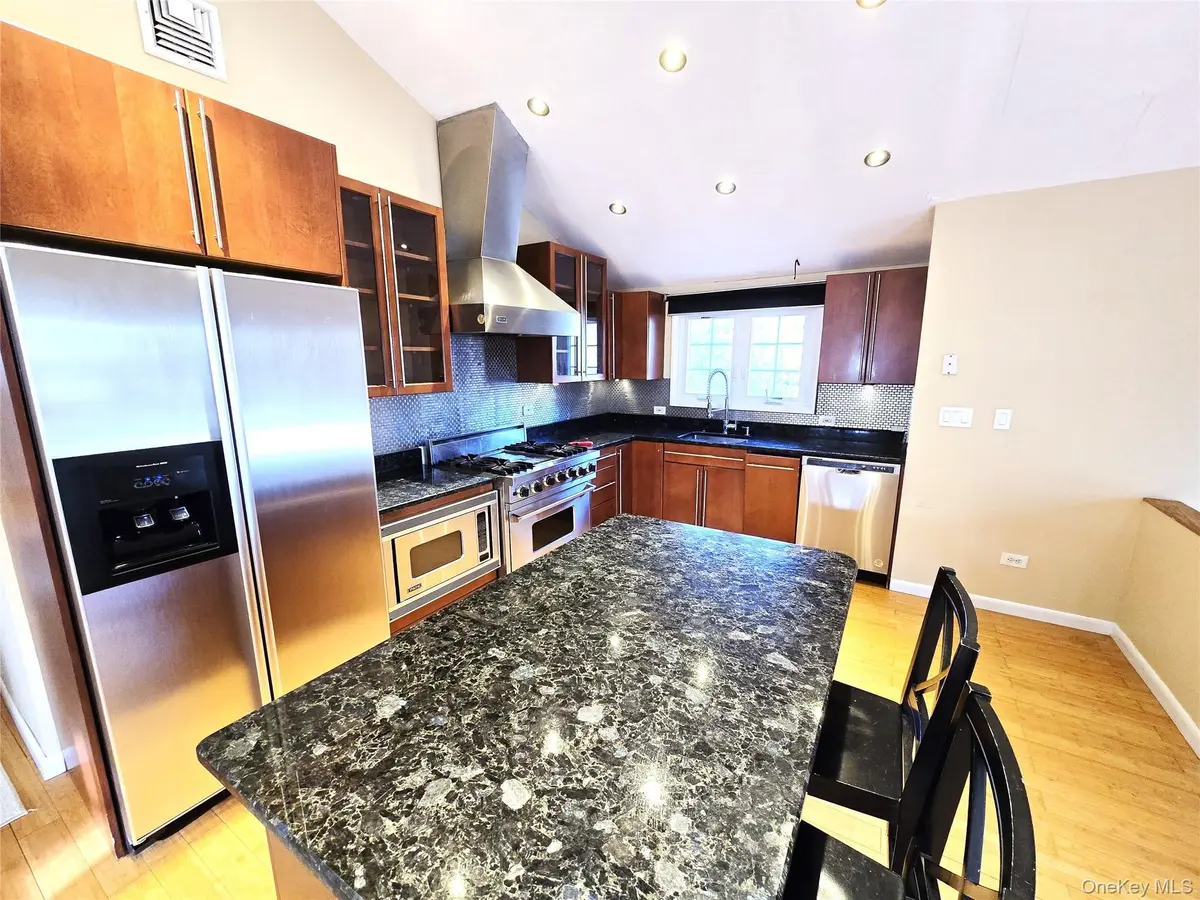 2364 Beverly RD #2, Wantagh, NY 11793