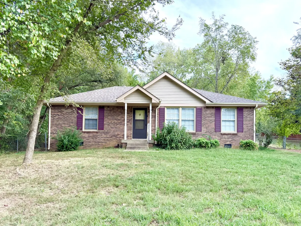 724 Dean Rd, Clarksville, TN 37040