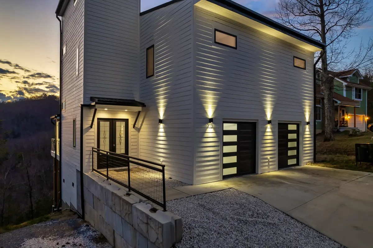 713 John Sevier Dr, Sevierville, TN 37876