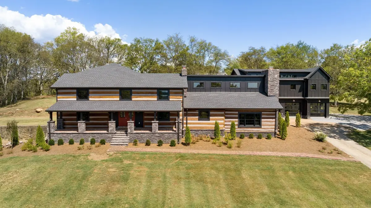 1554 Latimer Ln, Hendersonville, TN 37075