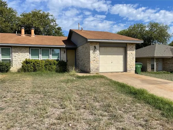 606 Country Aire DR #B, Round Rock, TX 78664