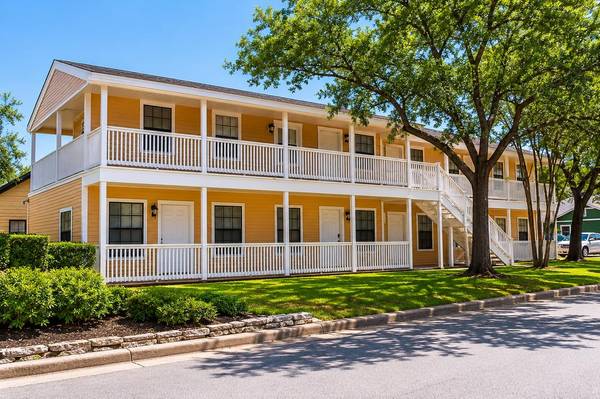 619 W 37th ST #204, Austin, TX 78705