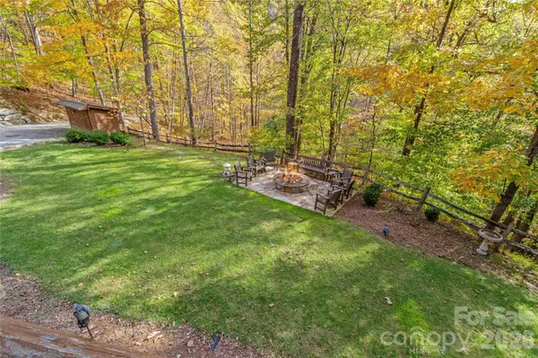 351 Buck Springs RUN, Mars Hill, NC 28754