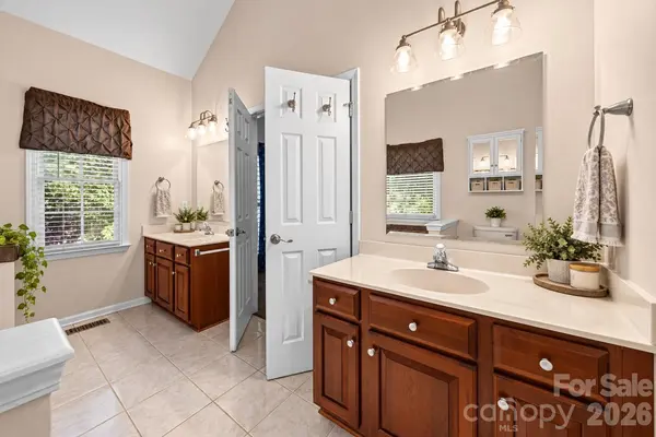 5650 Landale CT NW, Concord, NC 28027