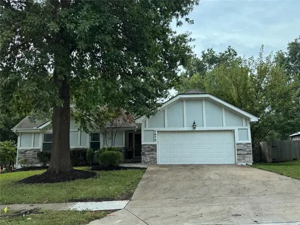 7673 W 152nd ST, Overland Park, KS 66223