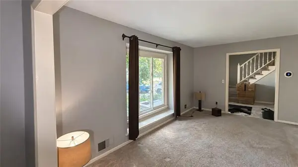 12836 Saint Andrews DR, Kansas City, MO 64145