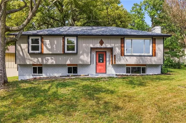2009 SE Abbey ST, Blue Springs, MO 64014