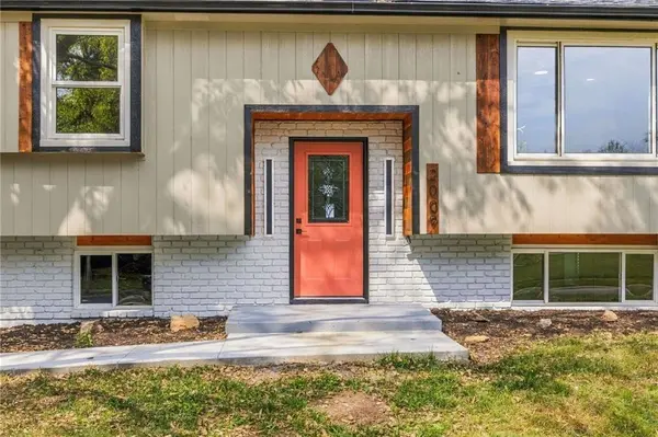 2009 SE Abbey ST, Blue Springs, MO 64014