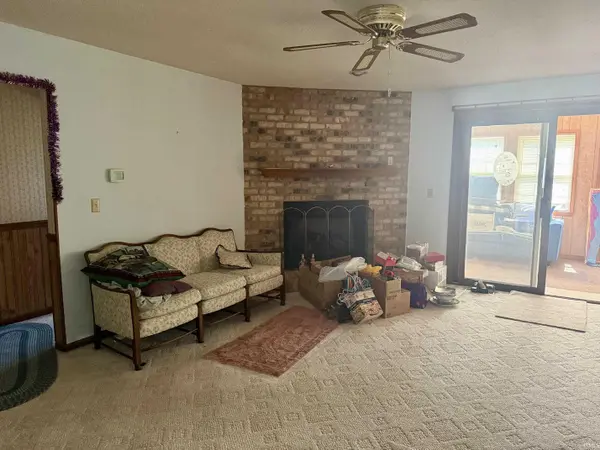 6369 W 442 North ***, Huntington, IN 46750