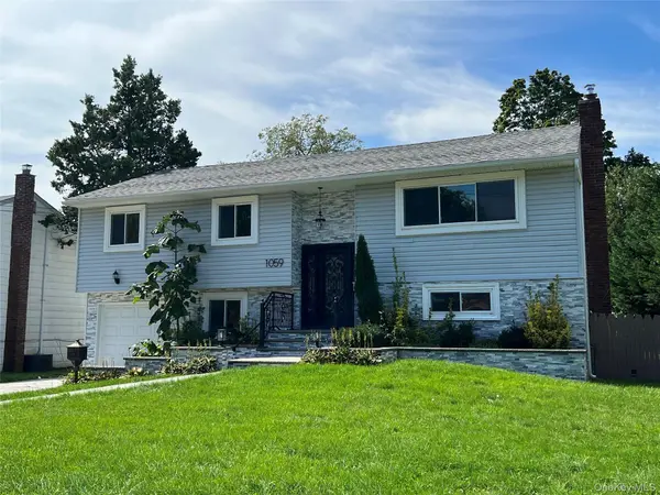 1059 Denton AVE, Manhasset Hills, NY 11040
