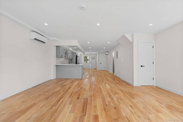666 Osborn ST, Brooklyn, NY 11212
