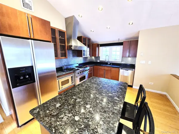 2364 Beverly RD #2, Wantagh, NY 11793