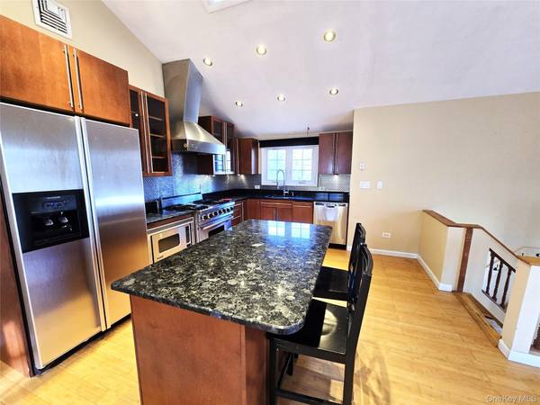 2364 Beverly RD #2, Wantagh, NY 11793