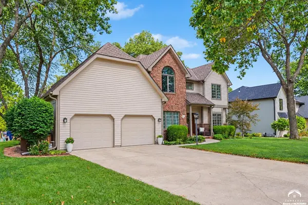 4708 Muirfield DR, Lawrence, KS 66047