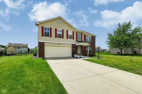 9625 Treyburn Lakes DR, Indianapolis, IN 46239