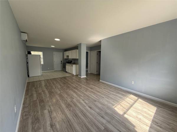 3408 E DR MARTIN LUTHER KING JR BLVD #4, Tampa, FL 33610