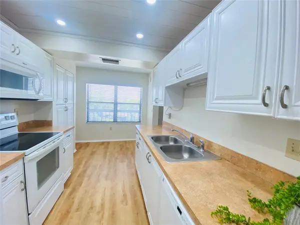 505 30TH AVE W #E406, Bradenton, FL 34205