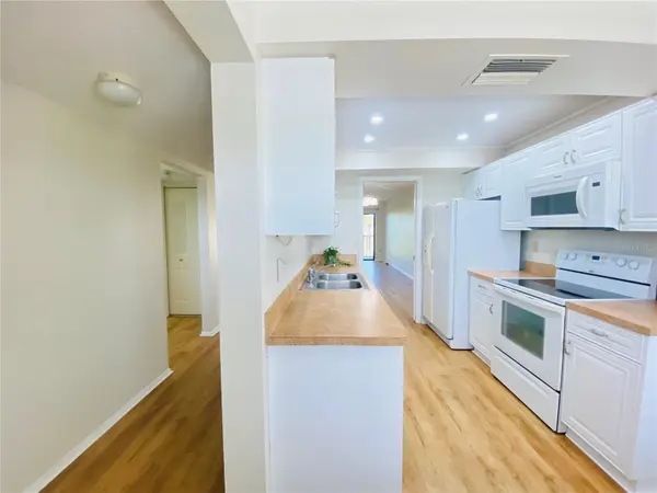 505 30TH AVE W #E406, Bradenton, FL 34205