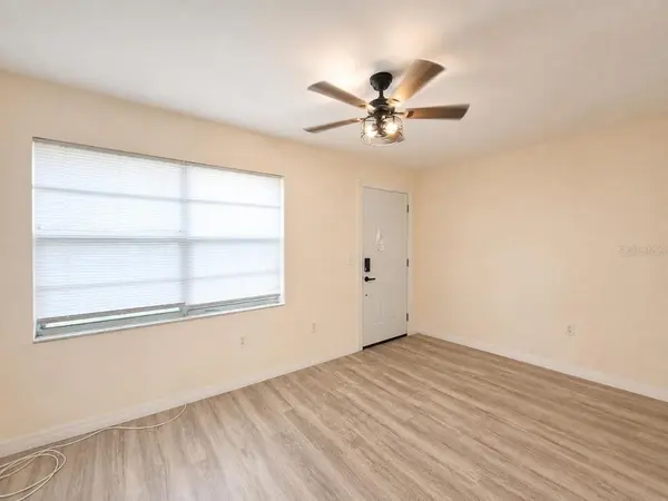 5633 CRISSMAN DR N #C7, St Petersburg, FL 33714