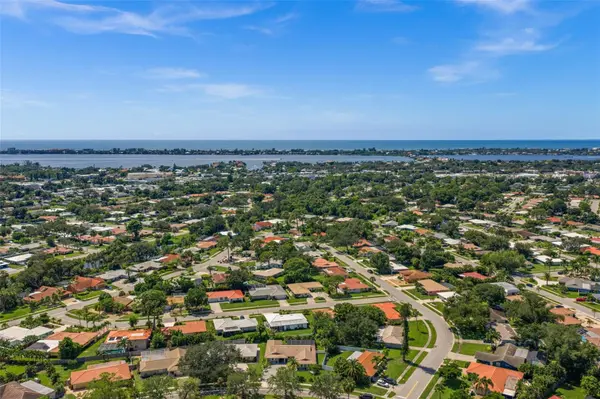 7520 CURTISS AVE, Sarasota, FL 34231