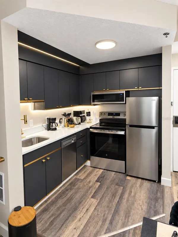 7601 CANADA AVE #433/435, Orlando, FL 32819