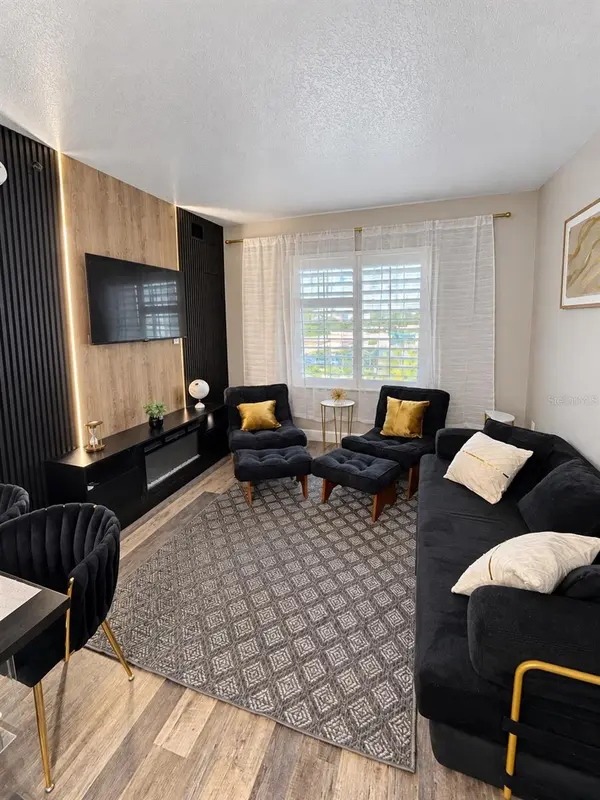 7601 CANADA AVE #433/435, Orlando, FL 32819