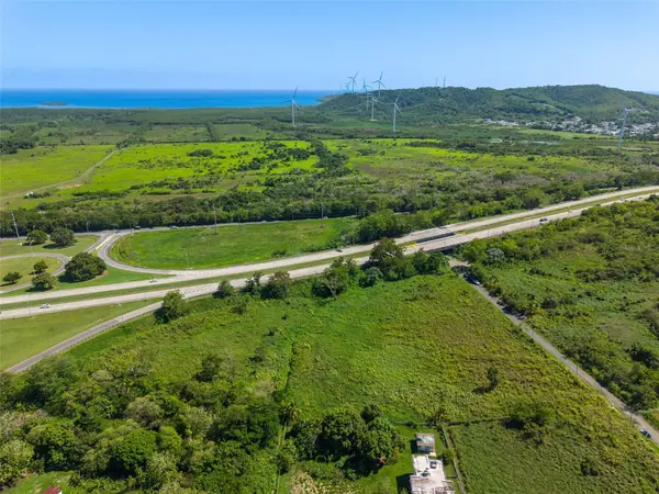 CALLE CAOBA, Naguabo, PR 00718